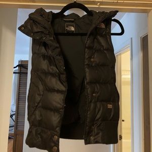 Black Northface Vest